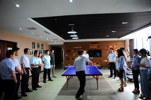 開元集團(tuán)舉行乒乓球友誼賽